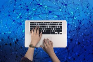 网站建设包含SEO优化吗?建站公司必选服务对比